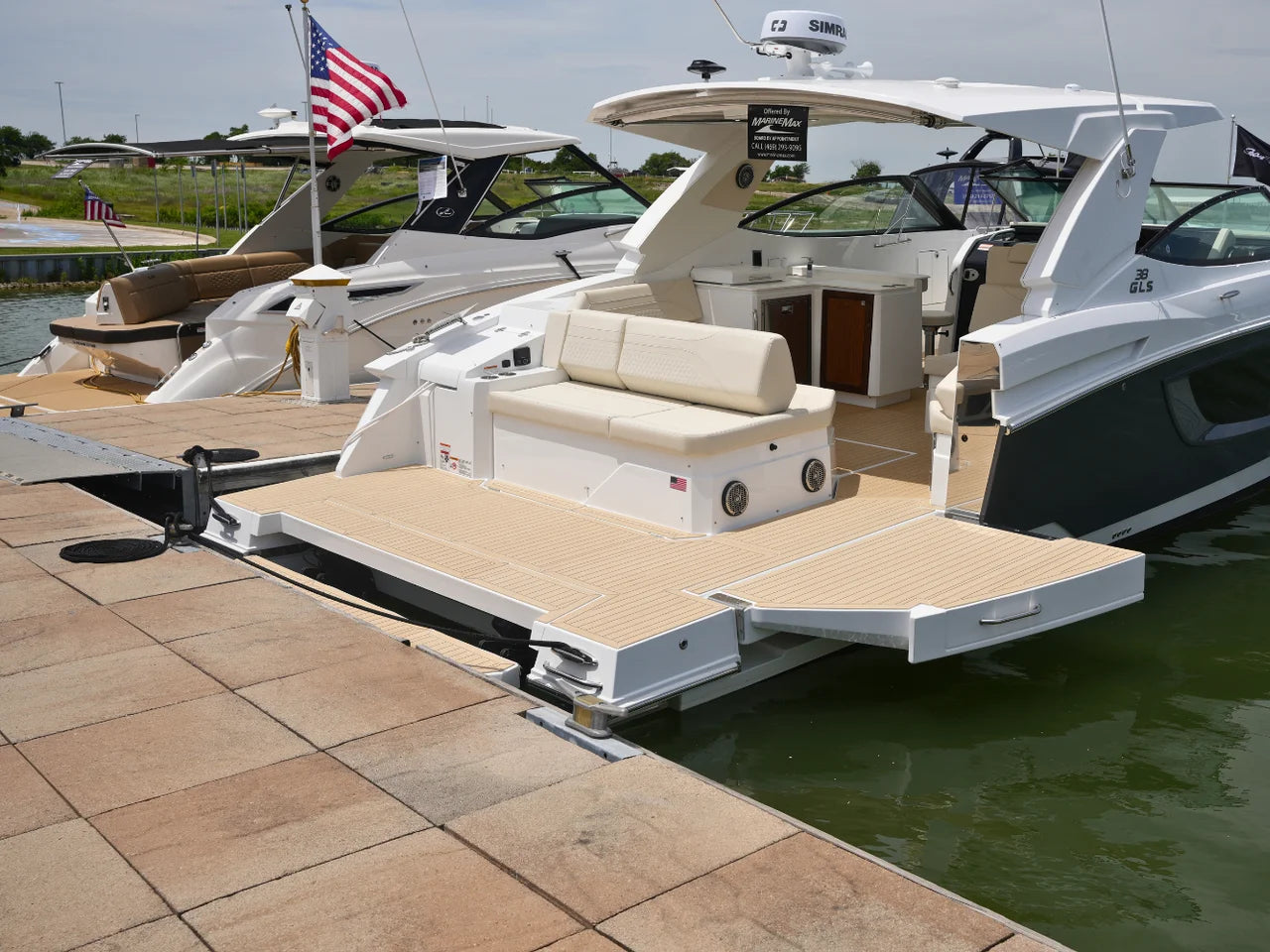 2026 Cruisers Yachts 38 GLS 38.0 feet, Clearwater, Florida #9