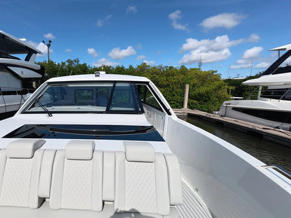 2026 Cruisers Yachts 50GLS OB 50.0 feet, Clearwater, Florida #25