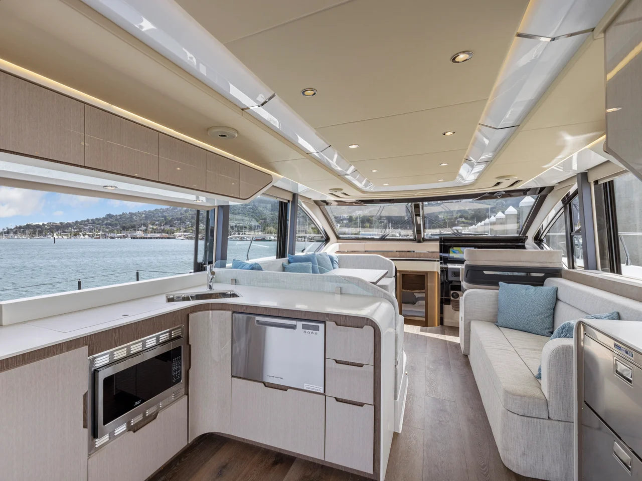 2026 Cruisers Yachts 57 FLY 57.0 feet, Clearwater, Florida #50