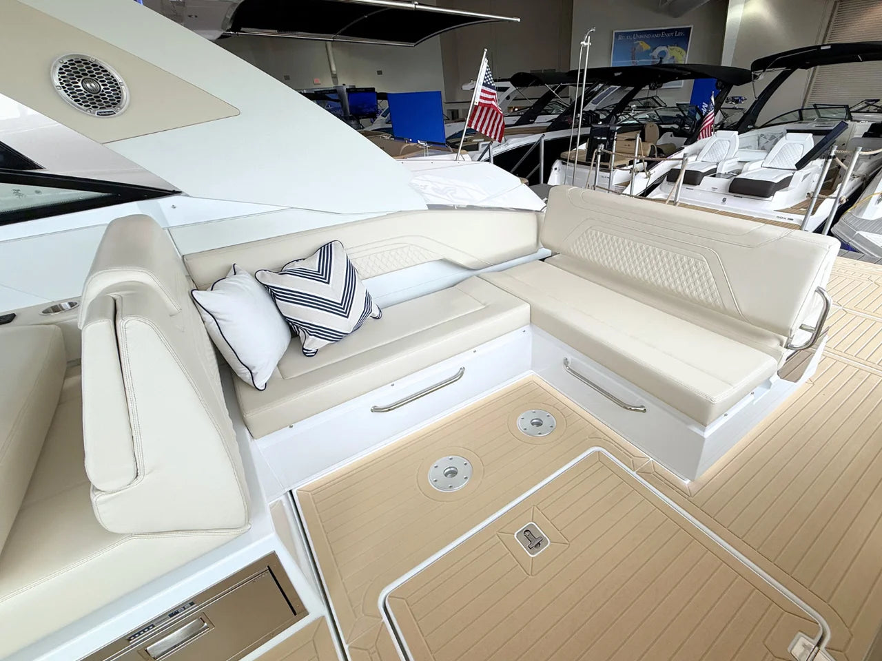 2026 Cruisers Yachts 34 GLS 34.0 feet, Clearwater, Florida #20