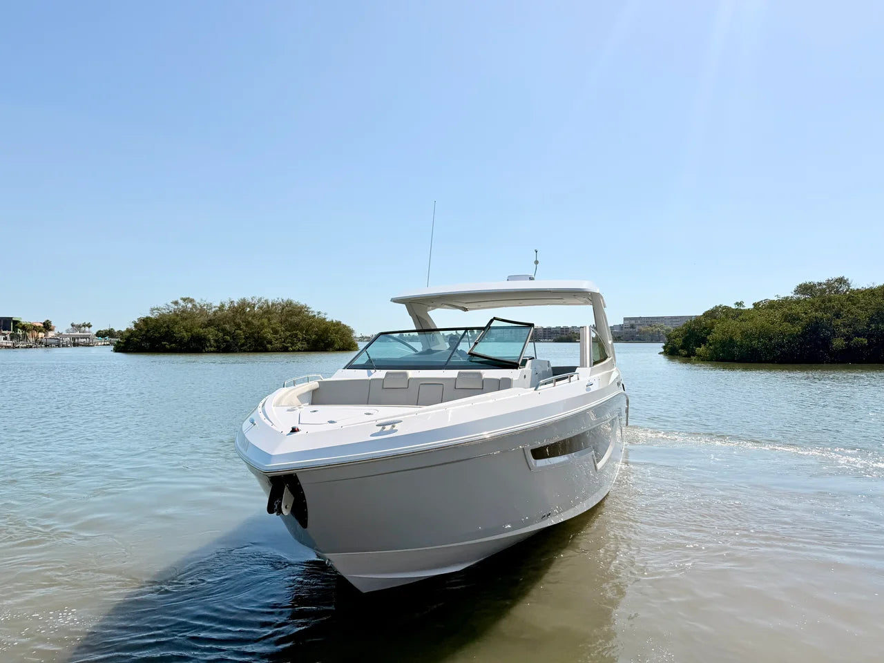 2026 Cruisers Yachts 34 GLS Outboard 34.0 feet, Clearwater, Florida #25