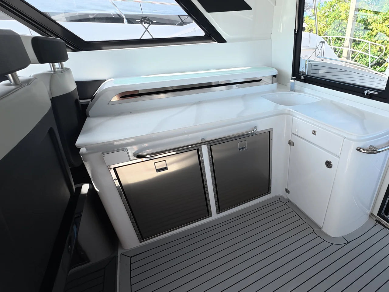 2026 Cruisers Yachts 50GLS OB 50.0 feet, Clearwater, Florida #37