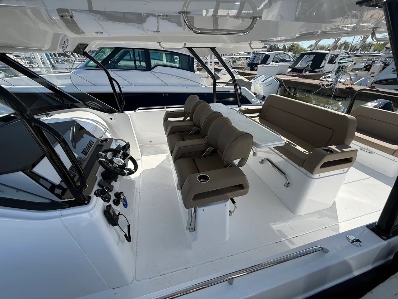 2026 Cruisers Yachts 38 VTR 38.0 feet, Clearwater, Florida #6