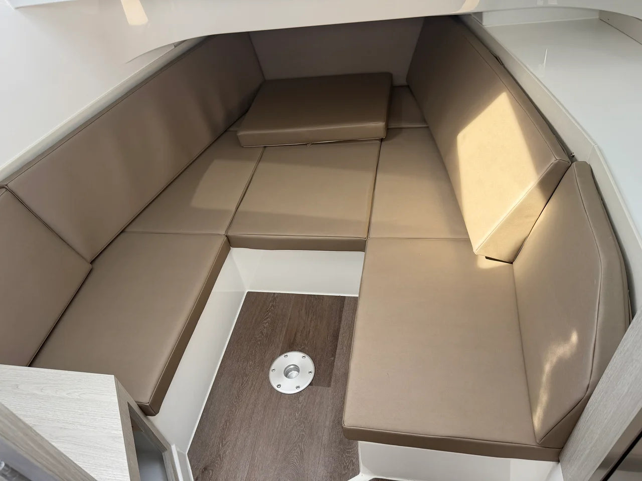 2026 Cruisers Yachts 38 VTR 38.0 feet, Clearwater, Florida #24