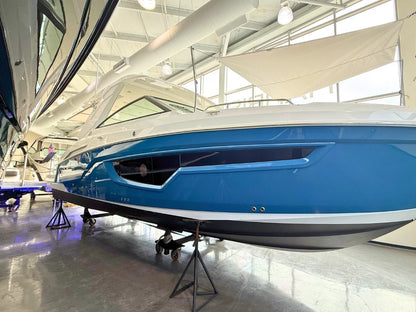2026 Cruisers Yachts 34 GLS 34.0 feet, Clearwater, Florida #3