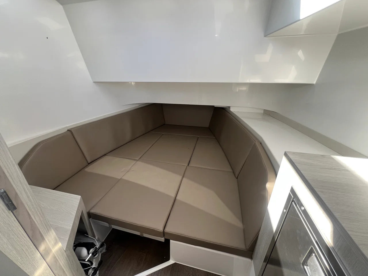 2026 Cruisers Yachts 38 VTR 38.0 feet, Clearwater, Florida #41