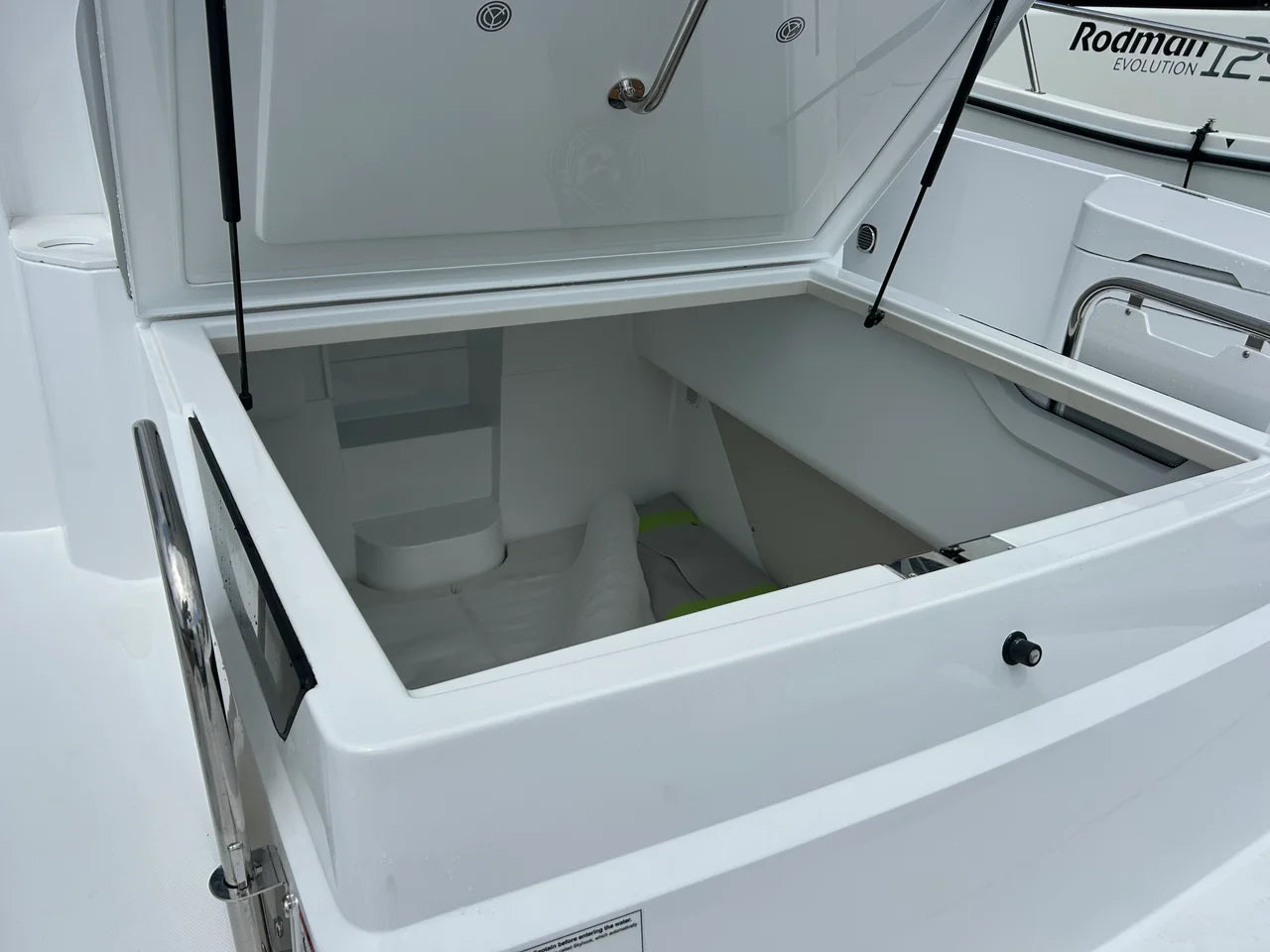 2026 Cruisers Yachts 38 VTR EC 38.0 feet, Clearwater, Florida #18