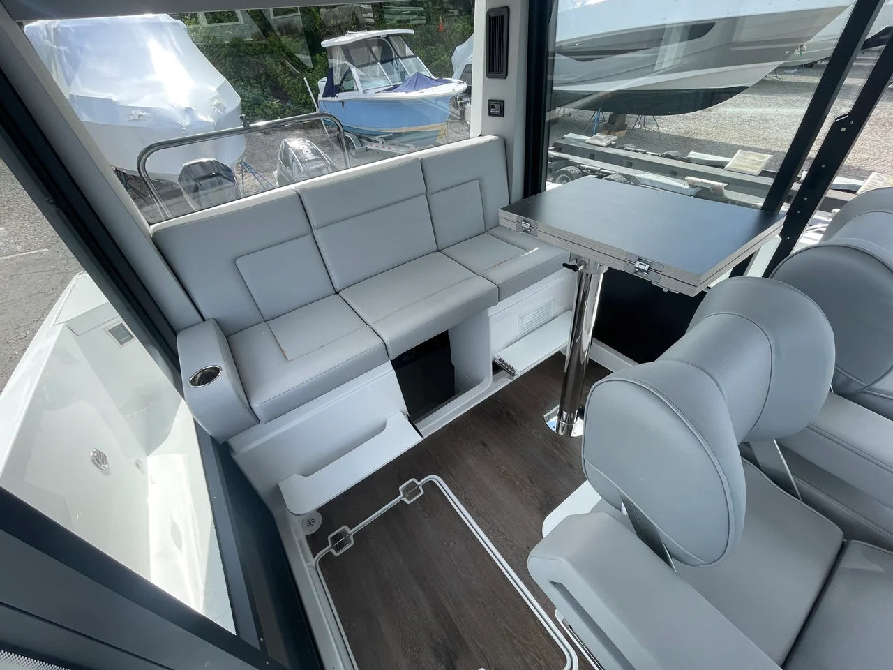 2026 Cruisers Yachts 38 VTR EC 38.0 feet, Clearwater, Florida #8