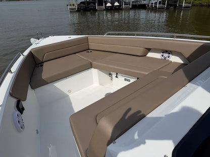 2026 Cruisers Yachts 38 VTR 38.0 feet, Clearwater, Florida #19