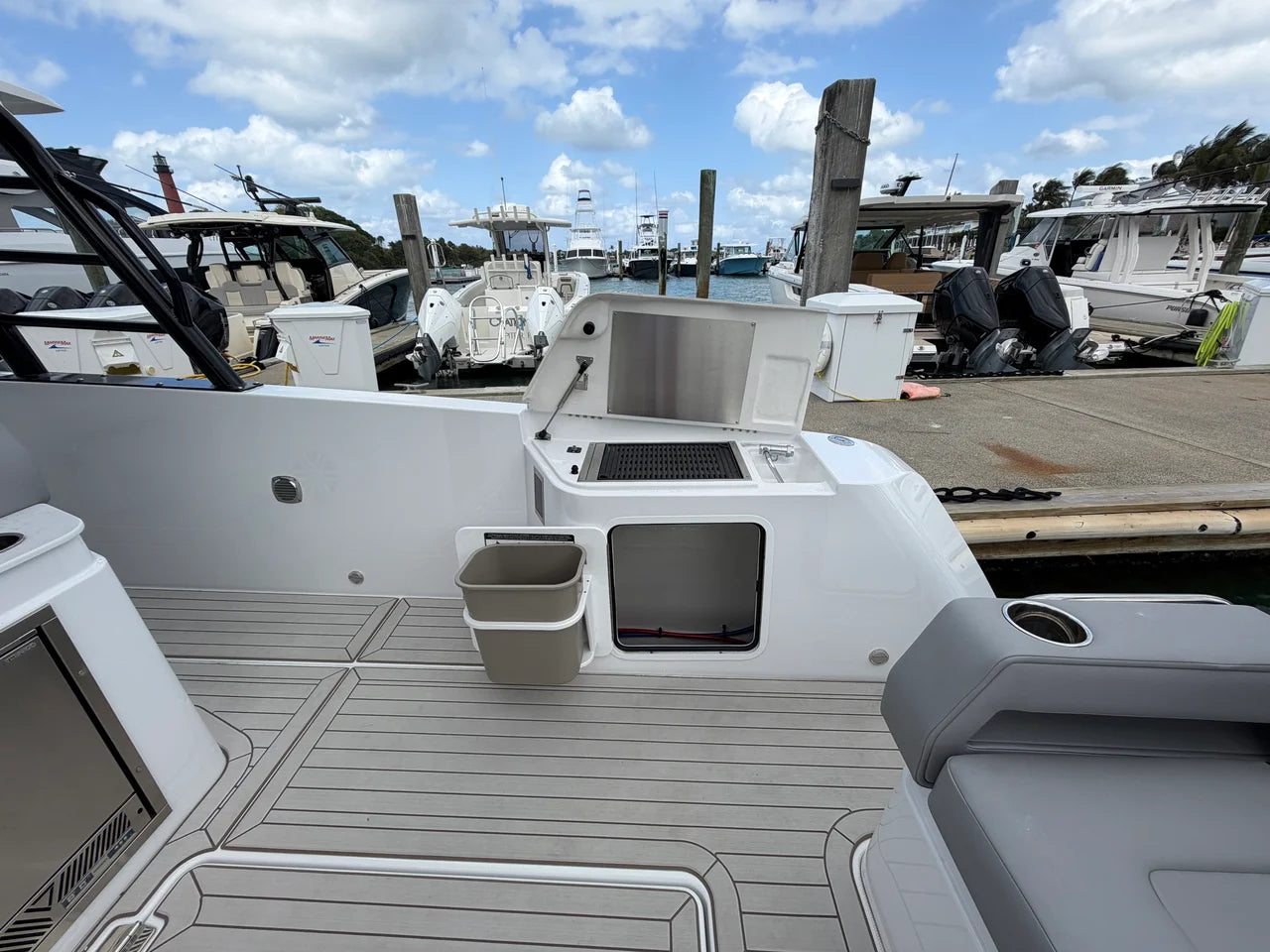 2026 Cruisers Yachts 38 VTR 38.0 feet, Clearwater, Florida #35