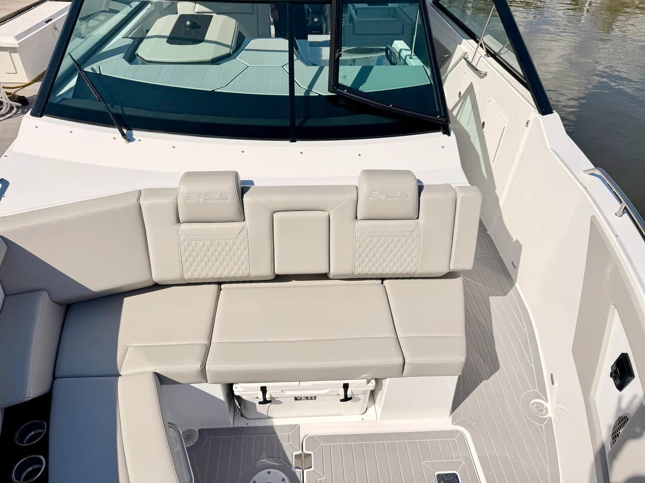 2026 Cruisers Yachts 34 GLS Outboard 34.0 feet, Clearwater, Florida #70