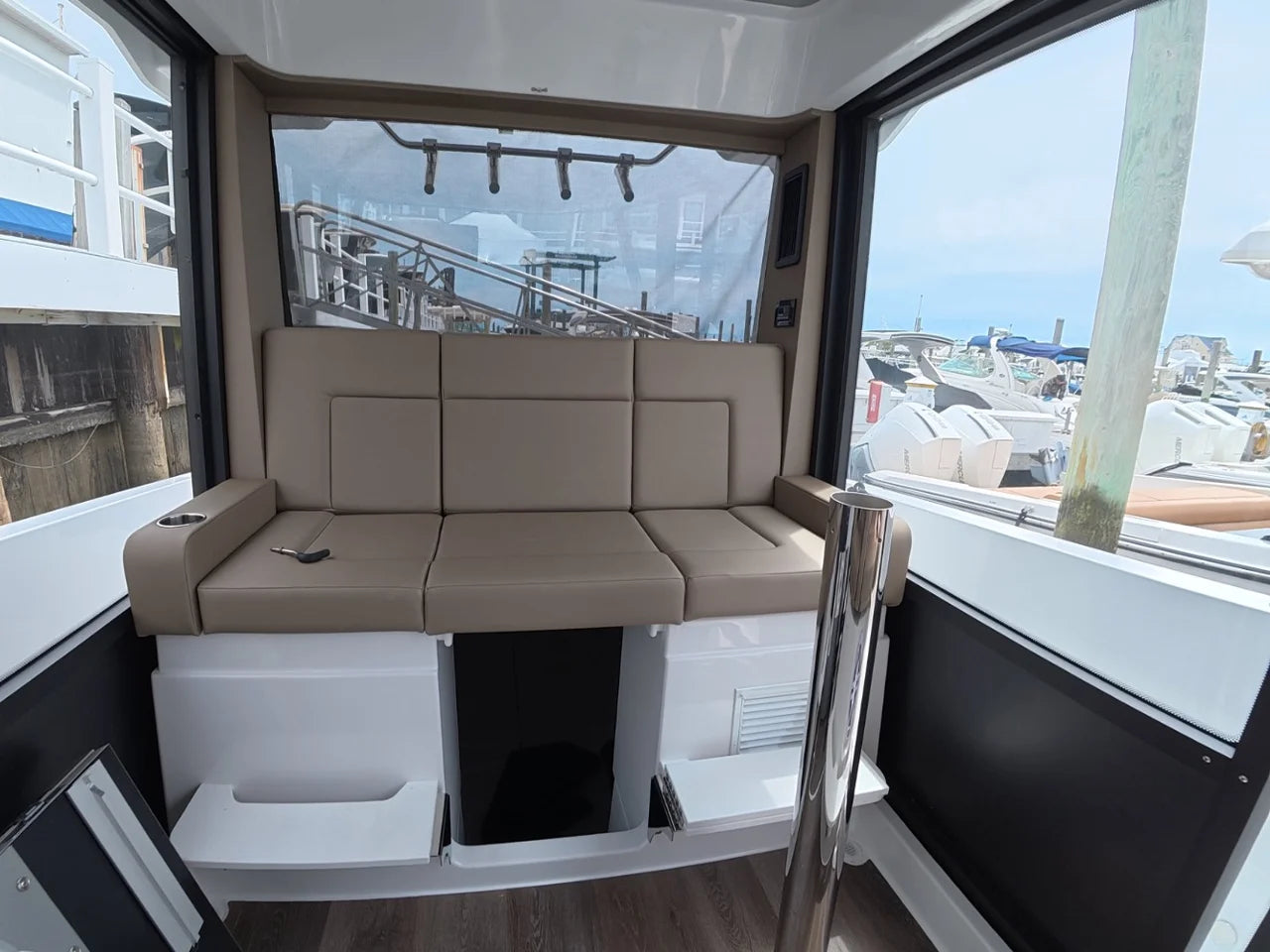 2026 Cruisers Yachts 38 VTR EC 38.0 feet, Clearwater, Florida #20