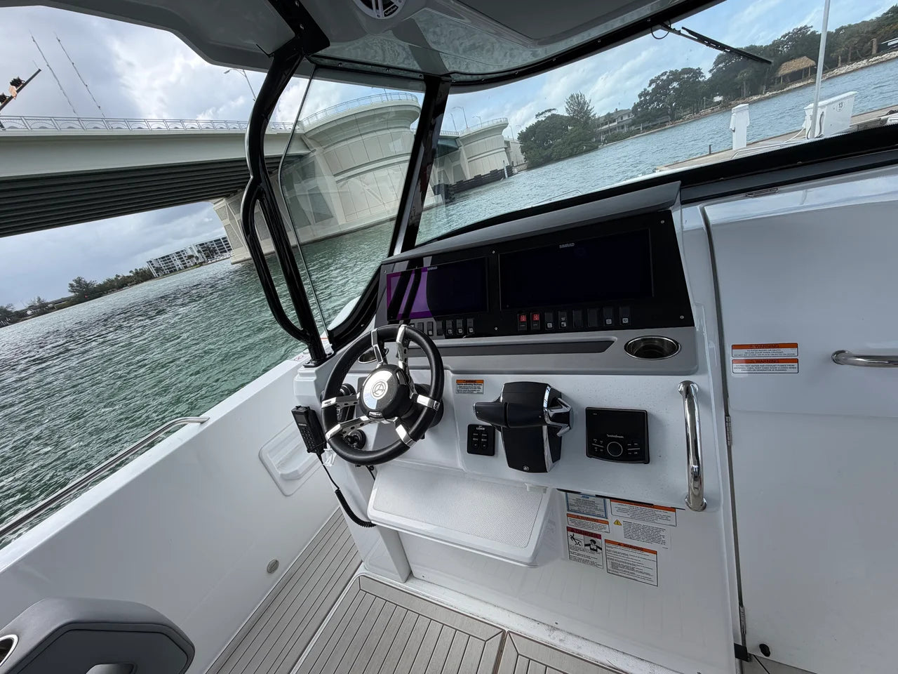 2026 Cruisers Yachts 38 VTR 38.0 feet, Clearwater, Florida #16