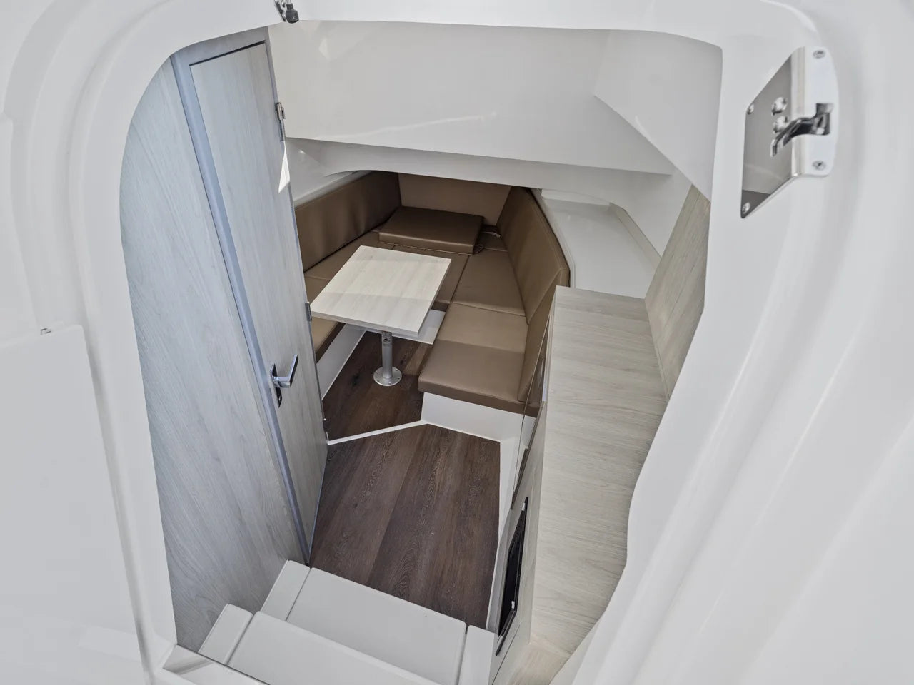 2026 Cruisers Yachts 38 VTR EC 38.0 feet, Clearwater, Florida #18