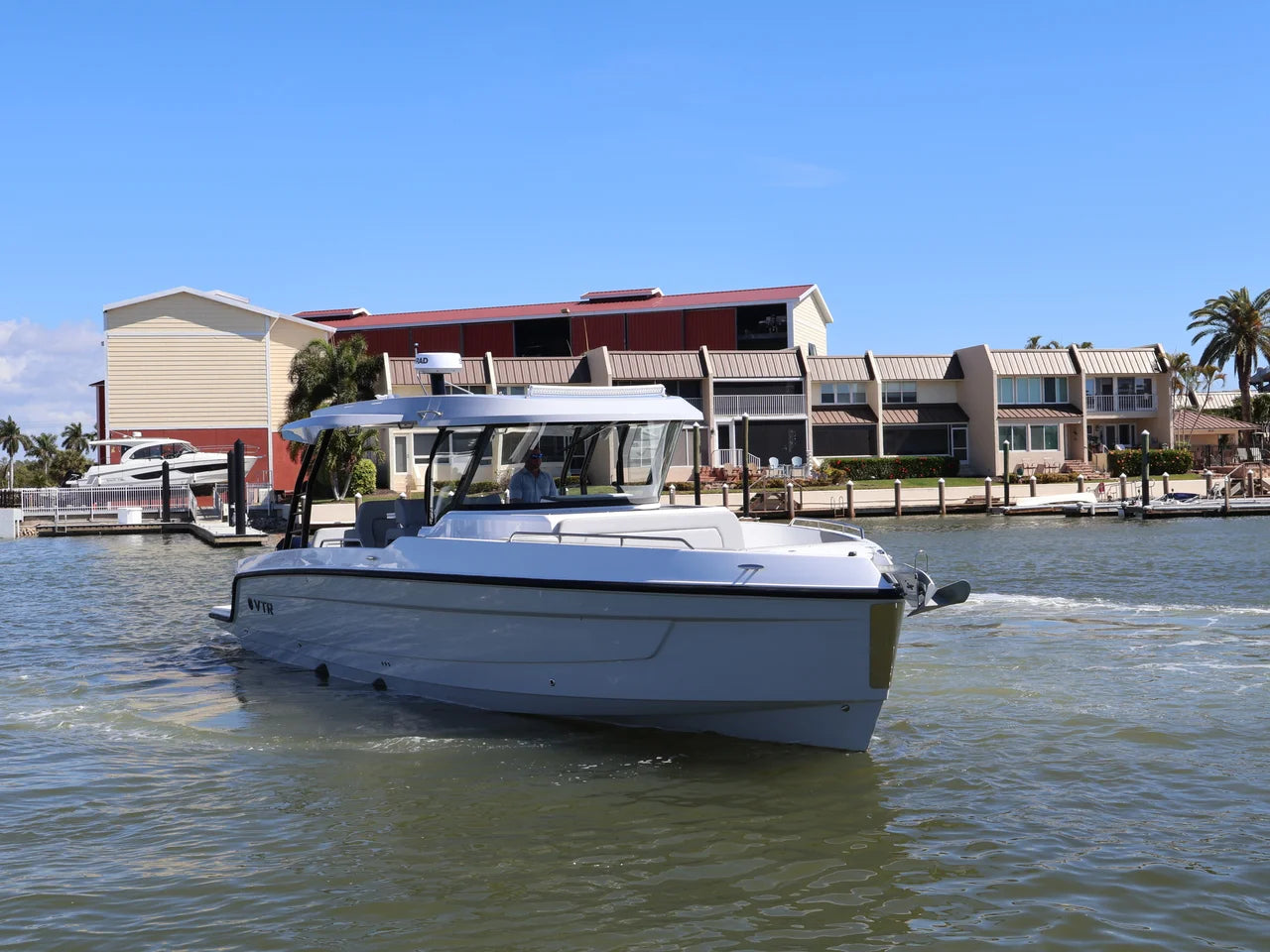 2026 Cruisers Yachts 38 VTR 38.0 feet, Clearwater, Florida #5