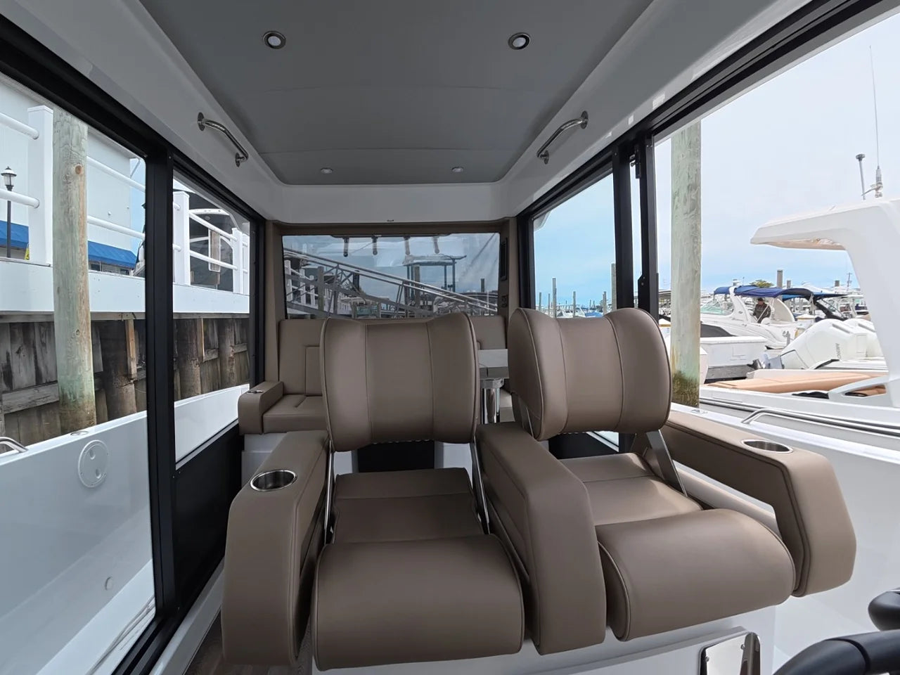 2026 Cruisers Yachts 38 VTR EC 38.0 feet, Clearwater, Florida #26