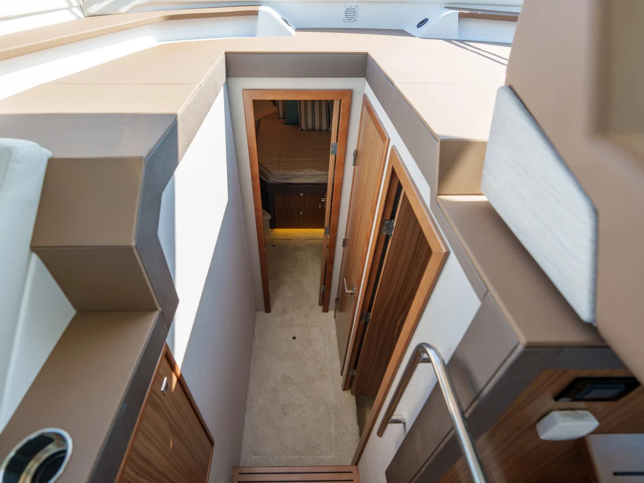 2026 Cruisers Yachts 42 Cantius 42.0 feet, Clearwater, Florida #18