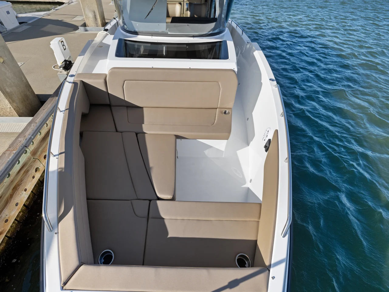 2026 Cruisers Yachts 38 VTR EC 38.0 feet, Clearwater, Florida #25