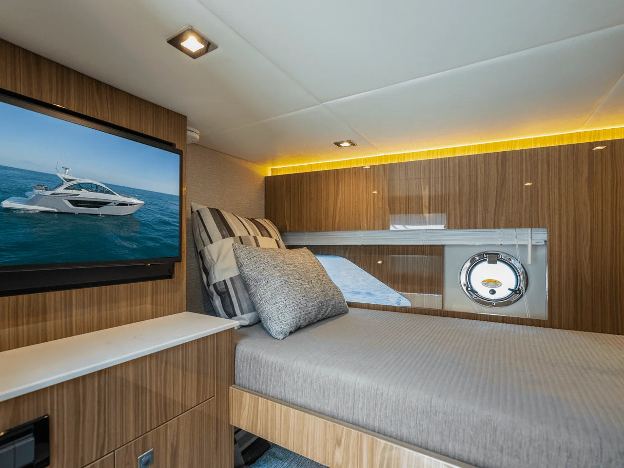 2026 Cruisers Yachts 50 Cantius 50.0 feet, Clearwater, Florida #131