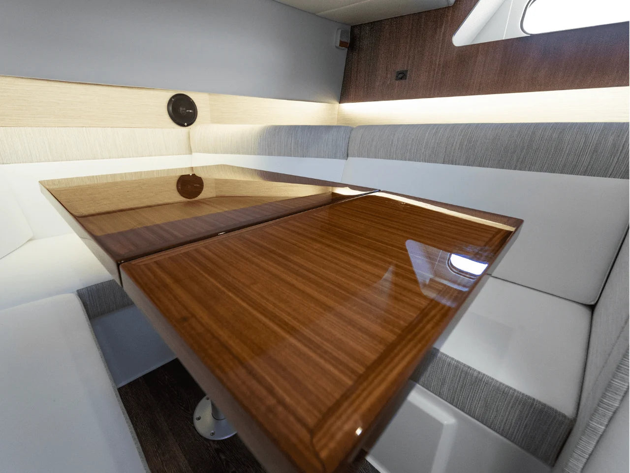 2027 Cruisers Yachts 38GLS-OB 38.0 feet, Clearwater, Florida #103