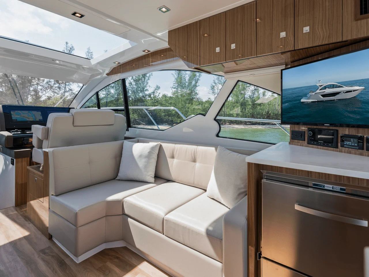2026 Cruisers Yachts 50 Cantius 50.0 feet, Clearwater, Florida #99