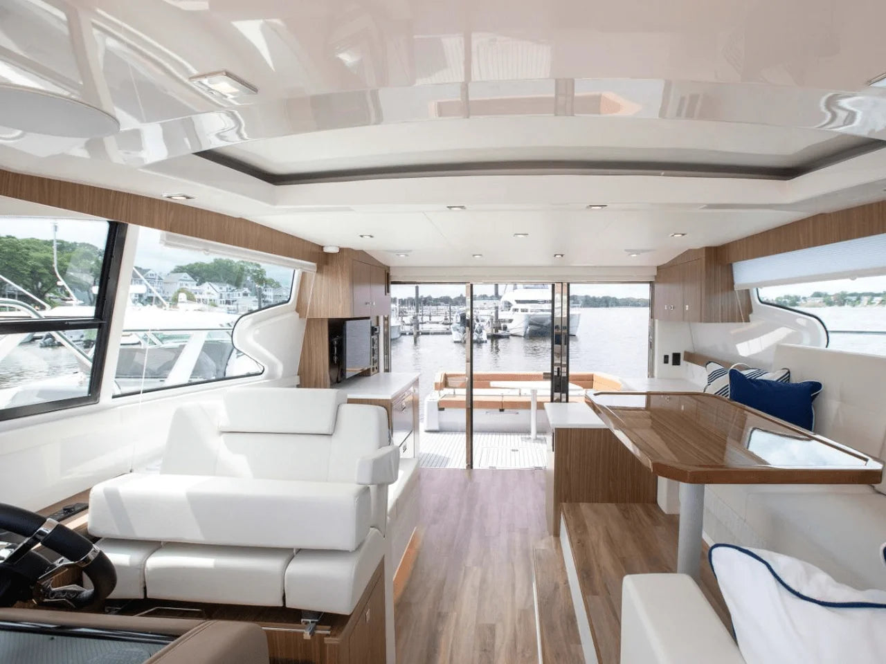 2025 Cruisers Yachts 46 Cantius 46.0 feet, Clearwater, Florida #56