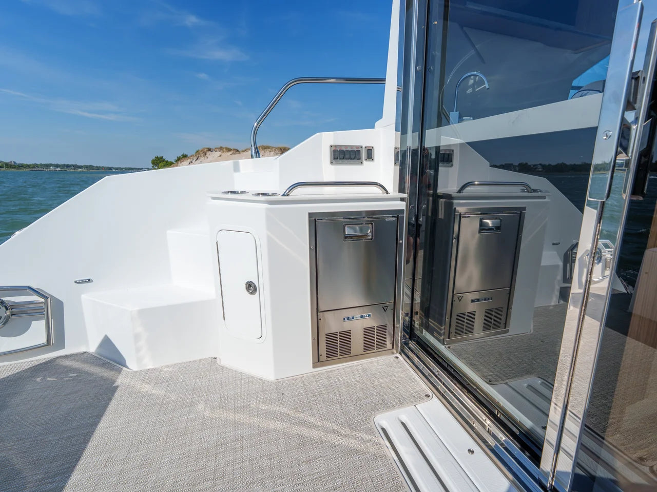 2026 Cruisers Yachts 42 Cantius 42.0 feet, Clearwater, Florida #32