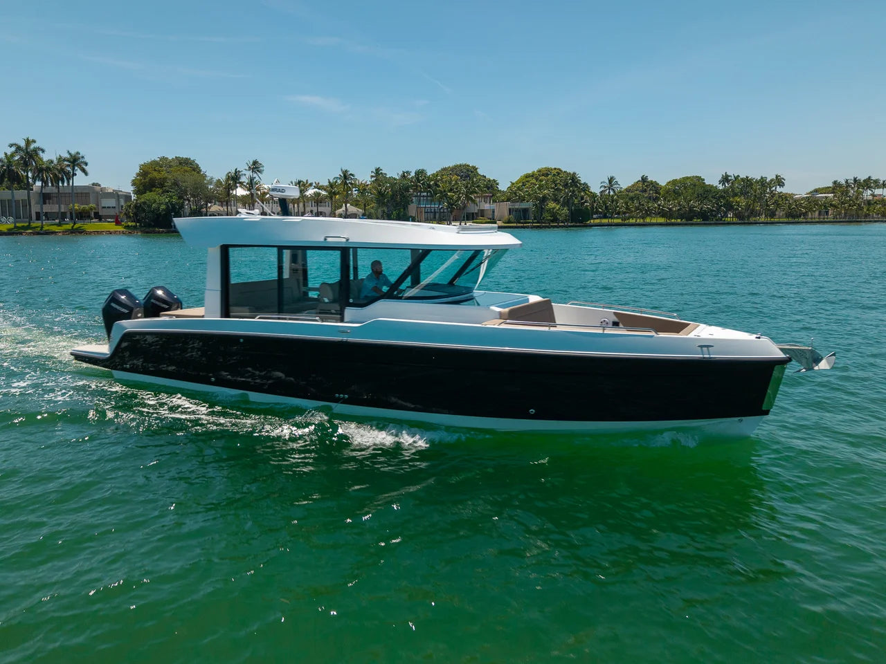 2026 Cruisers Yachts 38 VTR EC 38.0 feet, Clearwater, Florida #6