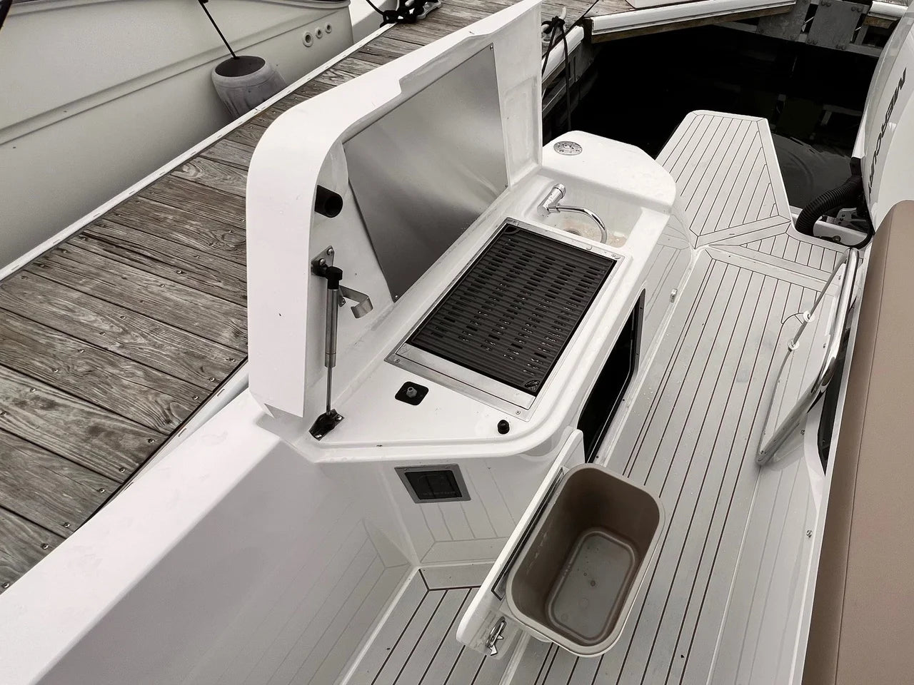 2026 Cruisers Yachts 38 VTR EC 38.0 feet, Clearwater, Florida #10