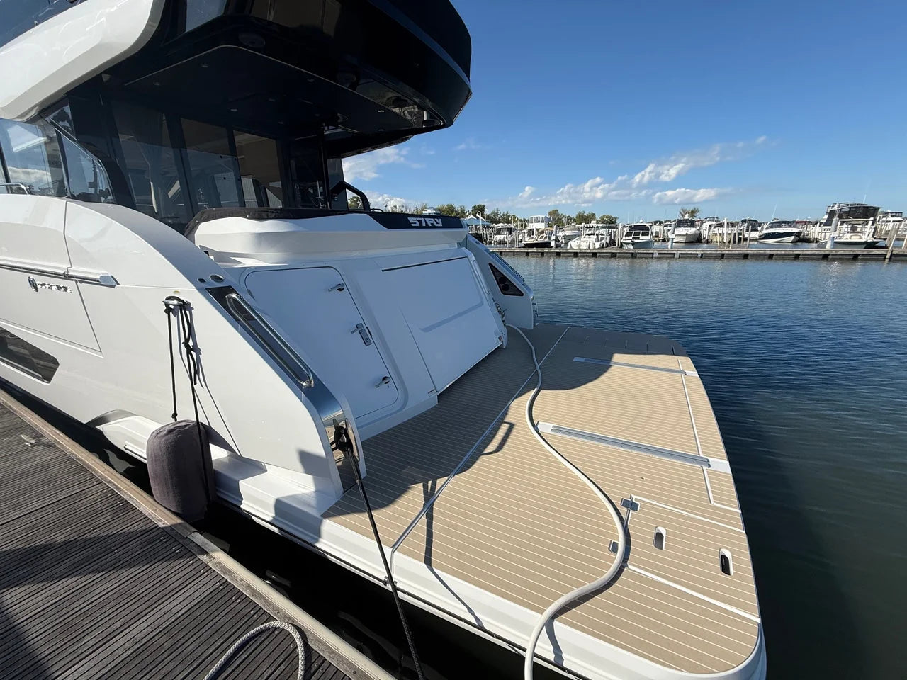 2026 Cruisers Yachts 57 FLY 57.0 feet, Clearwater, Florida #3