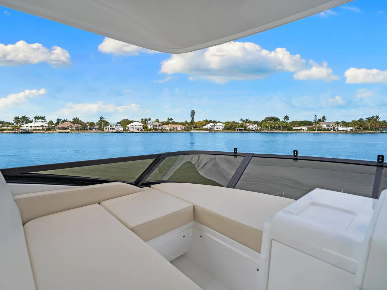 2026 Cruisers Yachts 57 FLY 57.0 feet, Clearwater, Florida #59