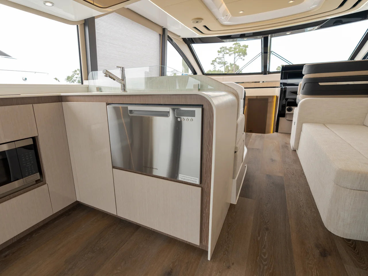 2026 Cruisers Yachts 57 FLY 57.0 feet, Clearwater, Florida #50