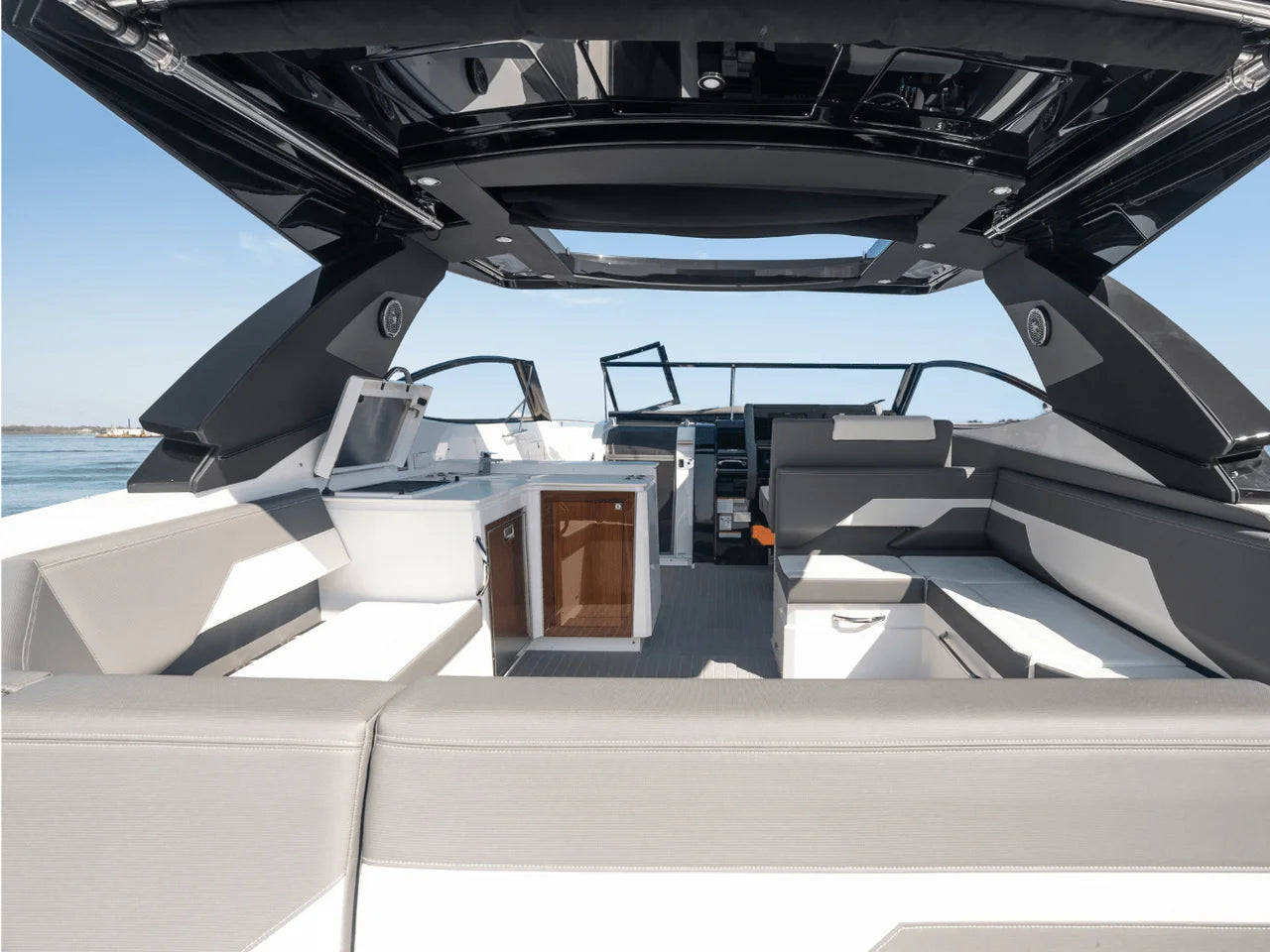 2027 Cruisers Yachts 38GLS-OB 38.0 feet, Clearwater, Florida #70