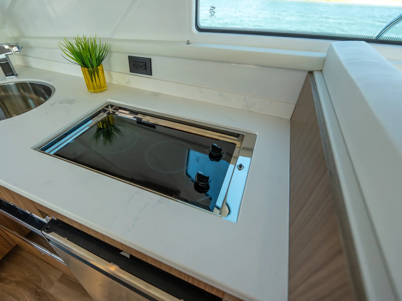 2026 Cruisers Yachts 42 Cantius 42.0 feet, Clearwater, Florida #23