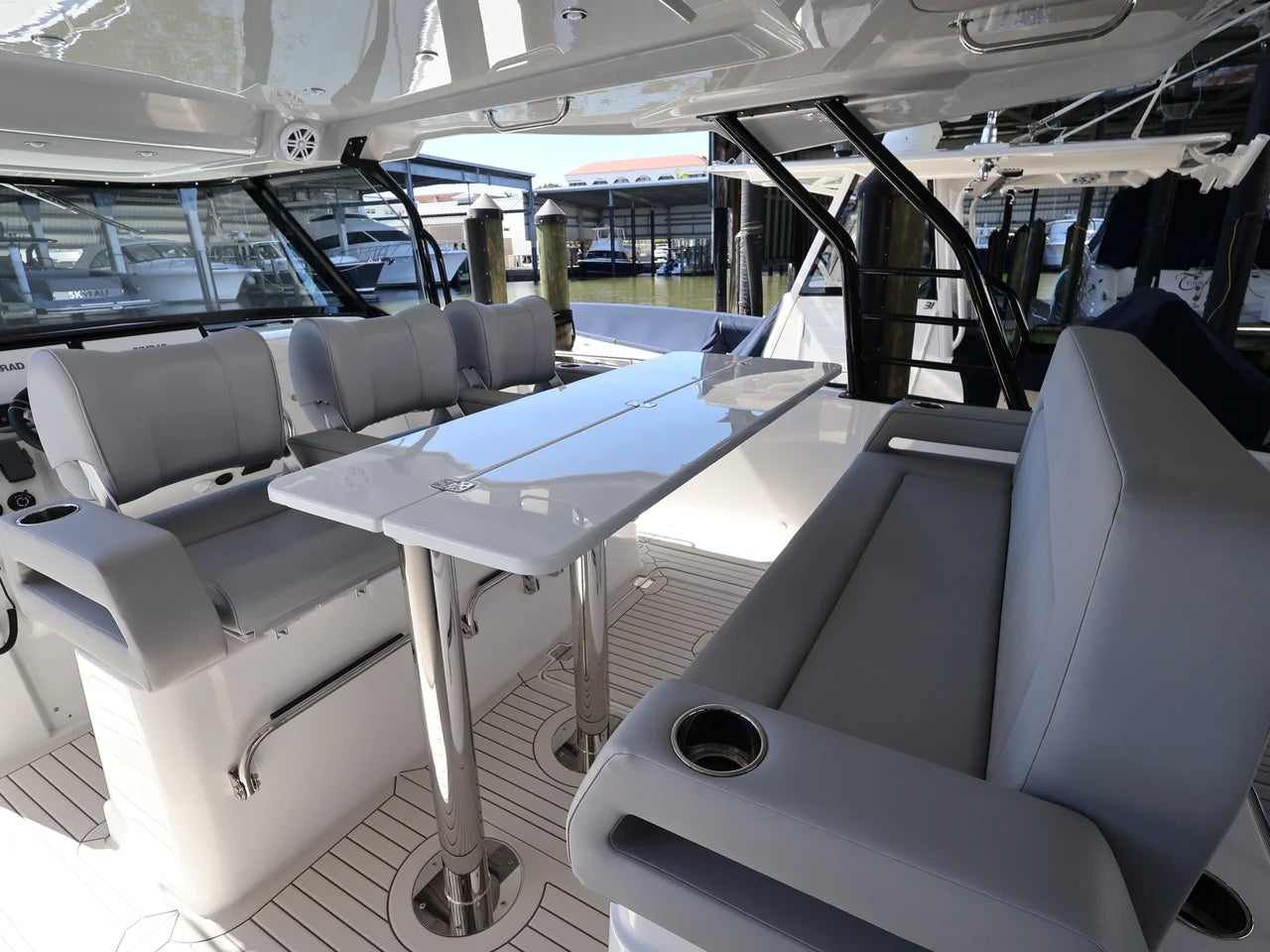 2026 Cruisers Yachts 38 VTR 38.0 feet, Clearwater, Florida #23