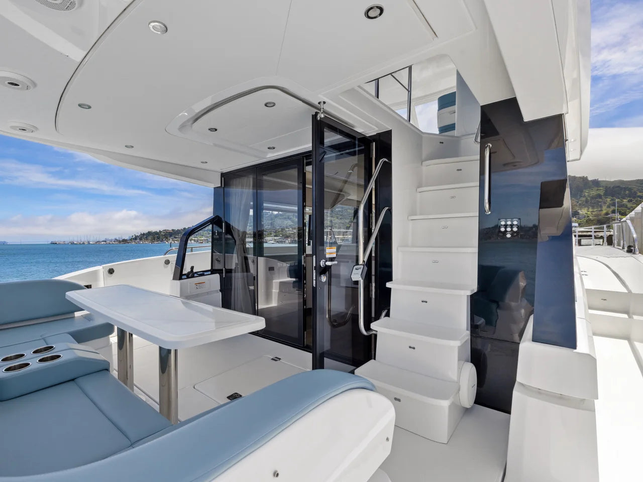2026 Cruisers Yachts 57 FLY 57.0 feet, Clearwater, Florida #9