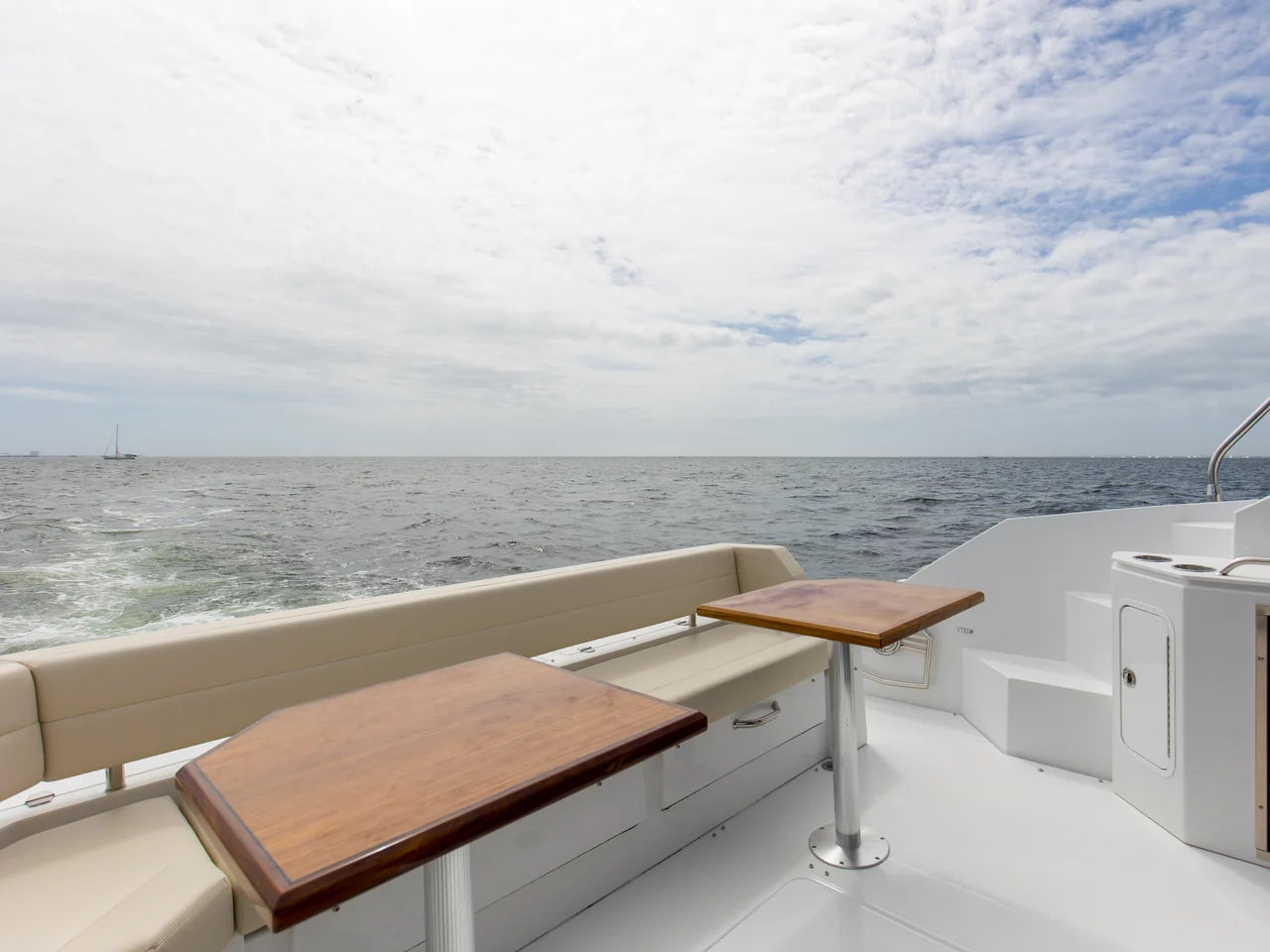 2026 Cruisers Yachts 42 Cantius 42.0 feet, Clearwater, Florida #28