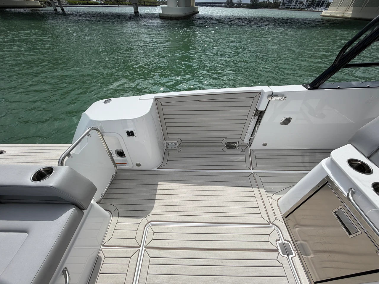 2026 Cruisers Yachts 38 VTR 38.0 feet, Clearwater, Florida #7