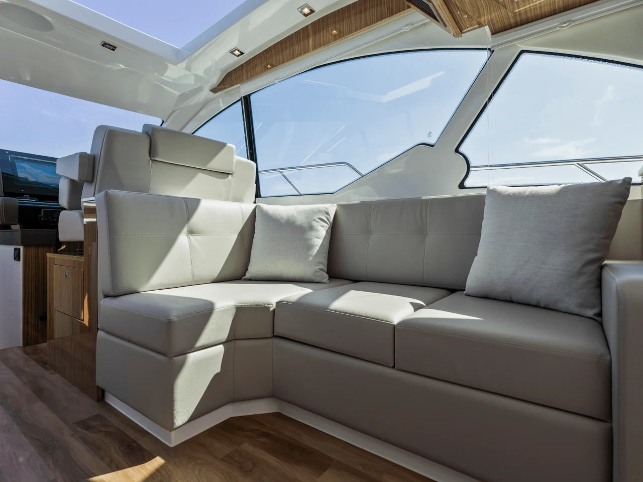 2026 Cruisers Yachts 50 Cantius 50.0 feet, Clearwater, Florida #97