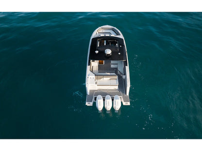 2027 Cruisers Yachts 38GLS-OB 38.0 feet, Clearwater, Florida #9