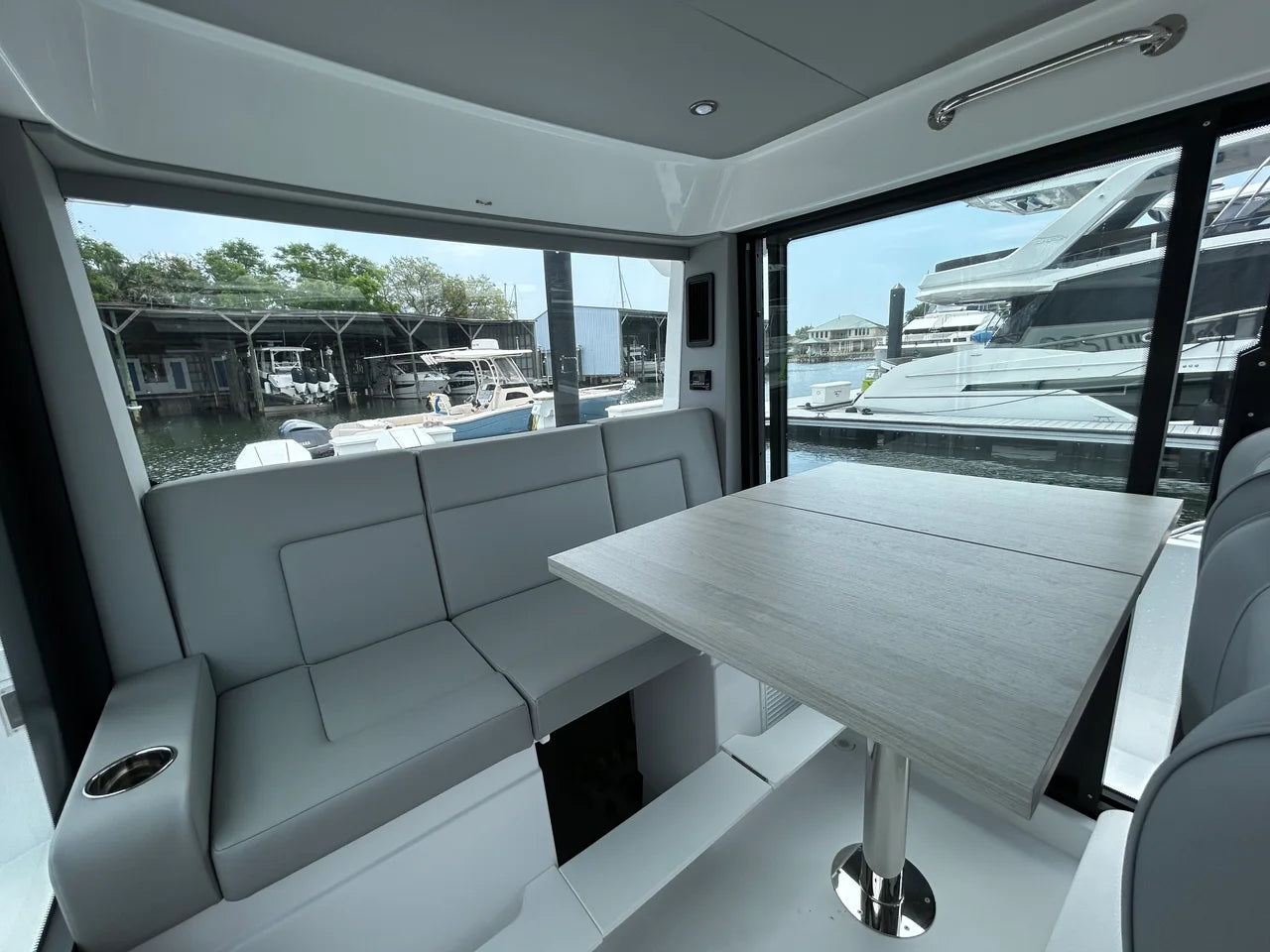 2026 Cruisers Yachts 38 VTR EC 38.0 feet, Clearwater, Florida #20