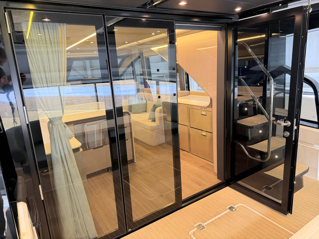 2026 Cruisers Yachts 57 FLY 57.0 feet, Clearwater, Florida #32