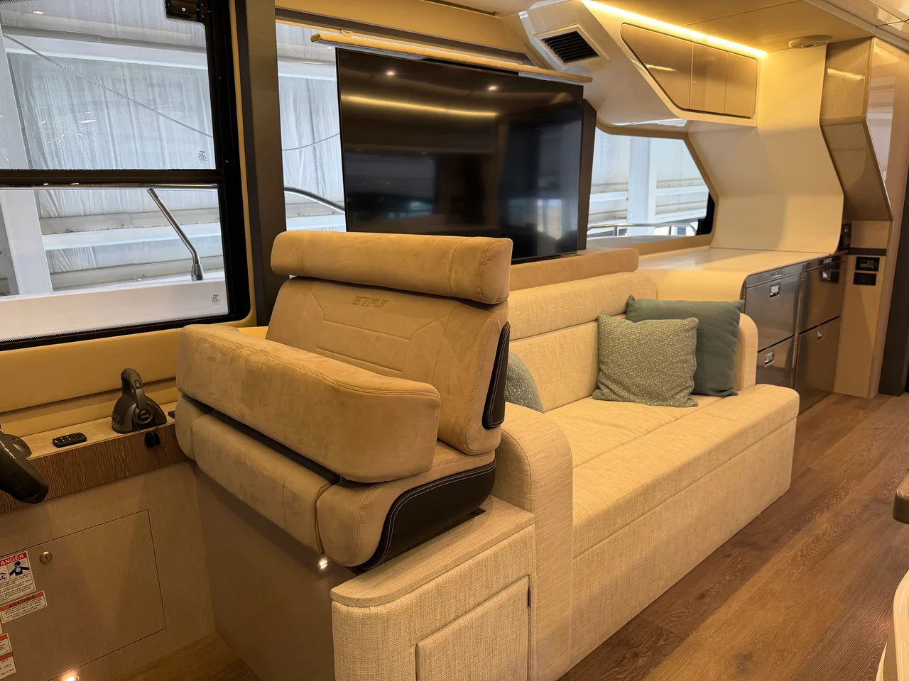 2026 Cruisers Yachts 57 FLY 57.0 feet, Clearwater, Florida #47