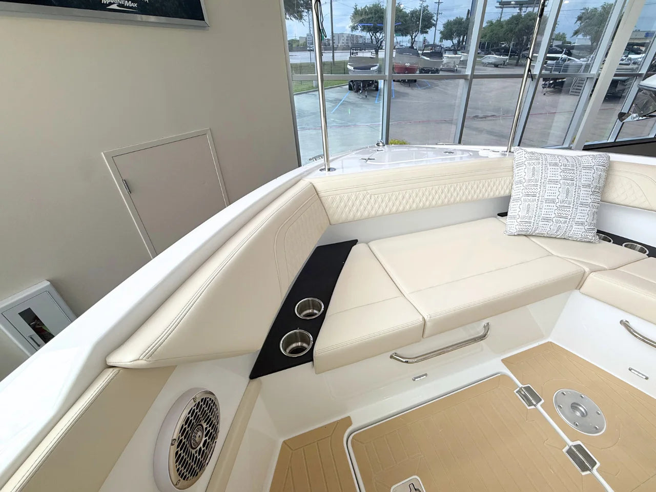 2026 Cruisers Yachts 34 GLS 34.0 feet, Clearwater, Florida #37