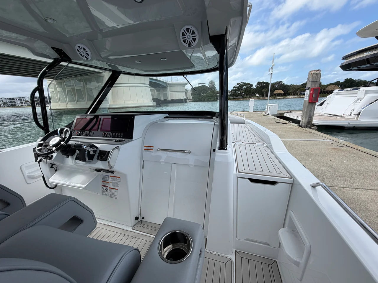 2026 Cruisers Yachts 38 VTR 38.0 feet, Clearwater, Florida #14