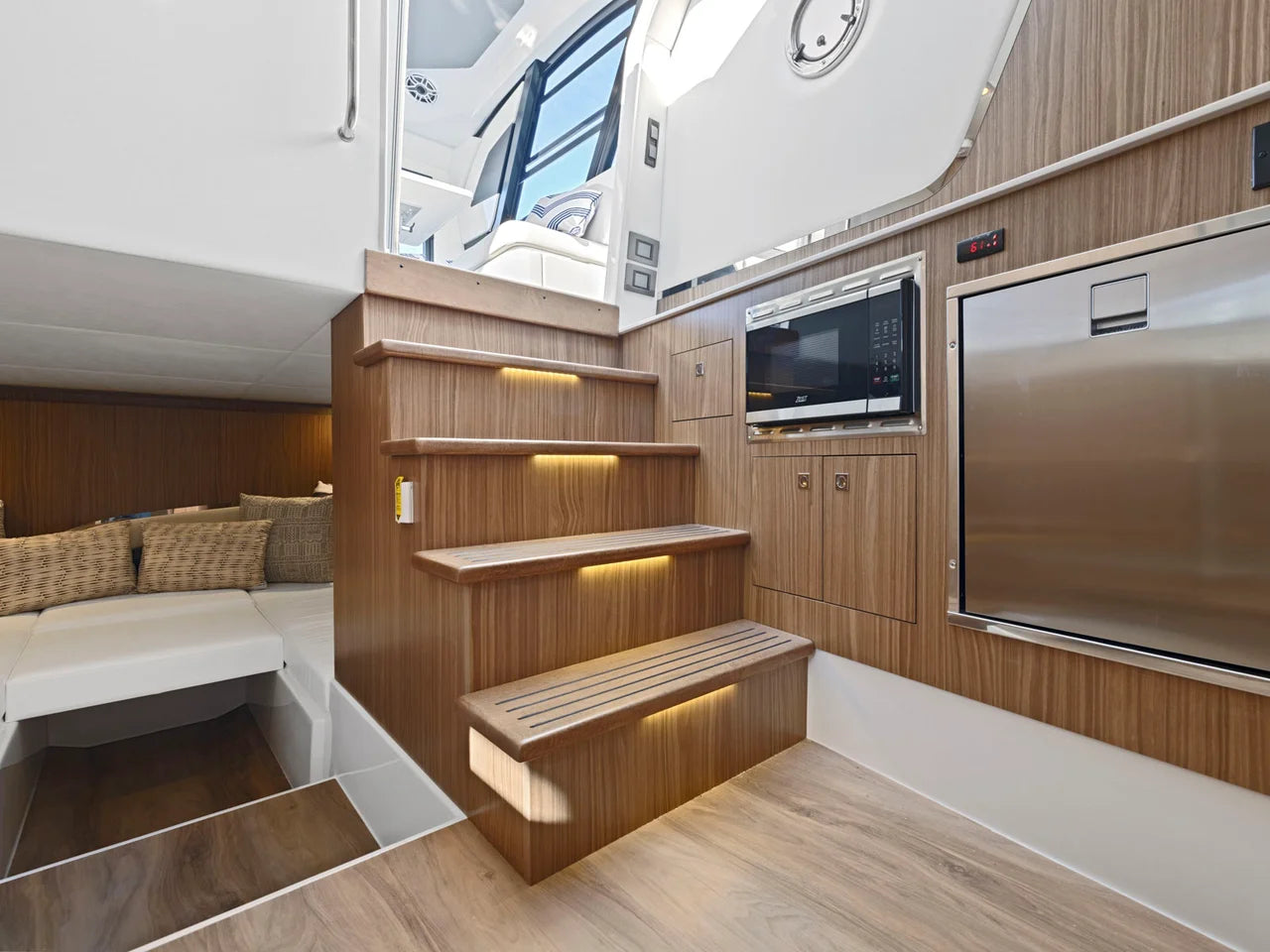2026 Cruisers Yachts 50GLS OB 50.0 feet, Clearwater, Florida #31