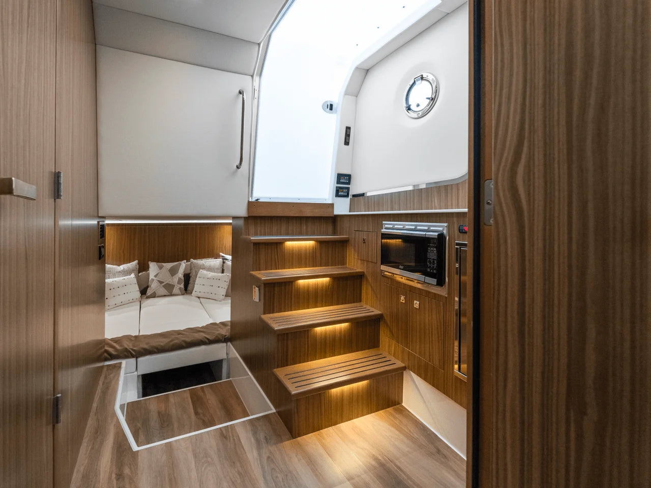 2026 Cruisers Yachts 50GLS OB 50.0 feet, Clearwater, Florida #33