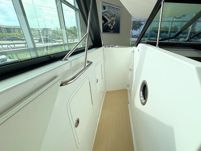 2026 Cruisers Yachts 34 GLS 34.0 feet, Clearwater, Florida #35