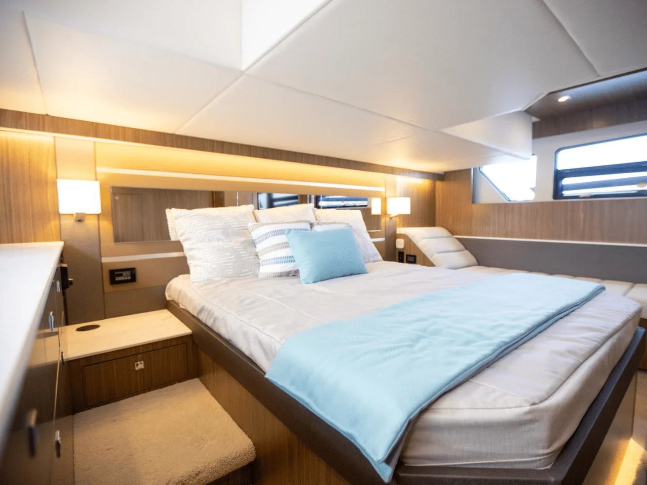 2025 Cruisers Yachts 46 Cantius 46.0 feet, Clearwater, Florida #91
