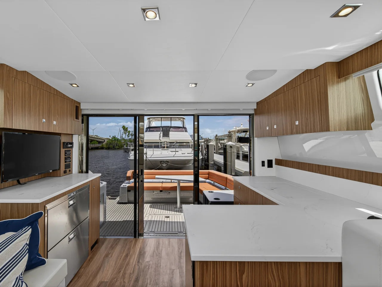 2026 Cruisers Yachts 46 Cantius 46.0 feet, Clearwater, Florida #25